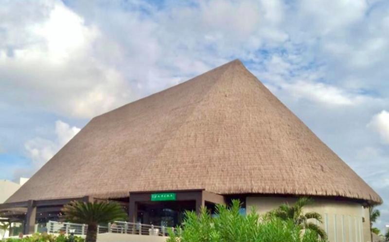piso de evento con techo en cono modelo caribe